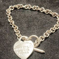 Please Return To Tiffany & Co. Sterling Silver Center Heart Tag Bracelet