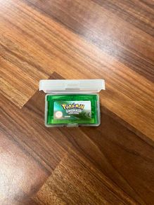 Pokemon Emerald - Nintendo Gameboy