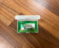 Pokemon Emerald - Nintendo Gameboy