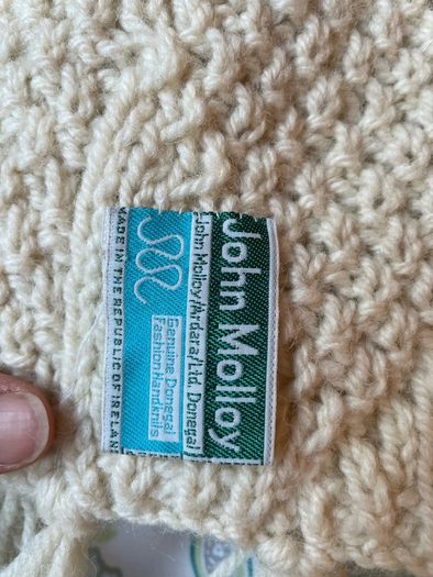 Vintage John Molloy 100% wool hand knit Aran cream scarf