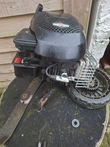Briggs   and  stratton   engine 4hp