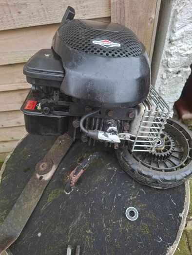 briggs  and stratton engine 4hp