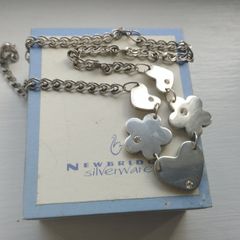A silver-plated necklace from the renowned Irish brand Newbridge Silverware.