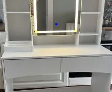 dressing table