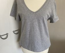 BNWT Grey V Neck Tee Shirt, size 14