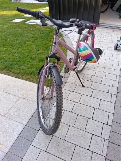 Girls bike