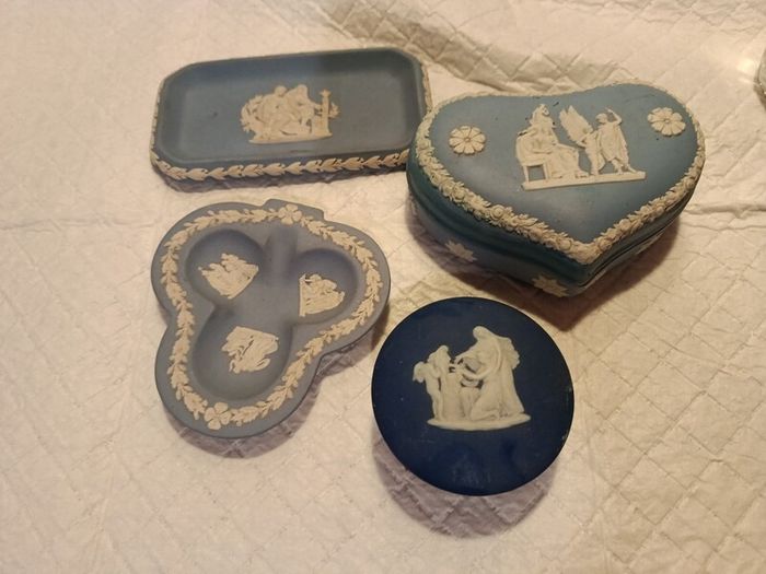 Wedgwood bundle