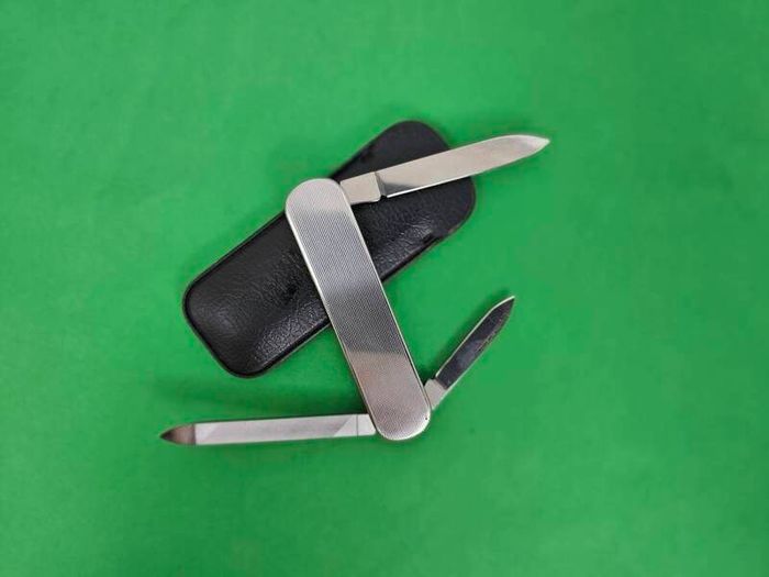 Vintage Discontinued Rare Victorinox Prince Stainless Steel 74mm Swiss Army Knife Collectable