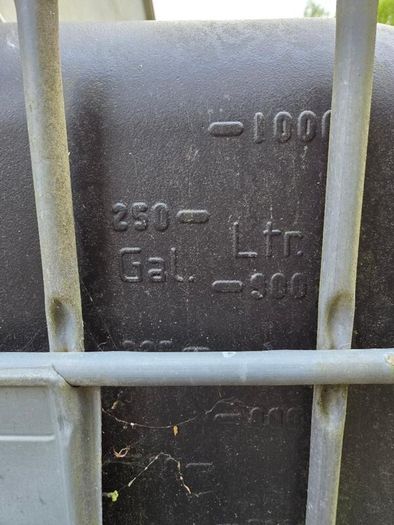 Water Tank including metal cage