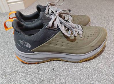 Mens North Face hiking shoes