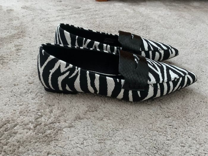 New Next Black & White Womens Zebra Flat Loafer Pointed Shoes Size 5