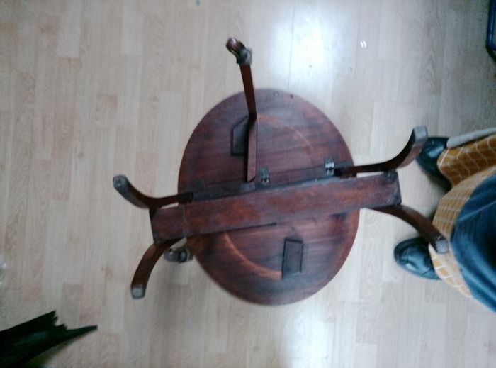 antique drop leaf coffee table