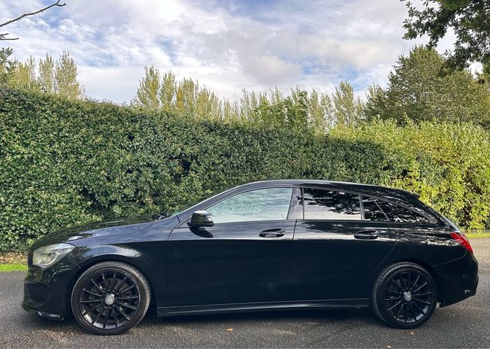 Mercedes Benz Cla Shooting brake Amg