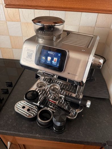 De'Longhi La Specialista Touch Espresso Machine
