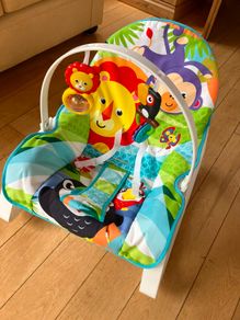 fisher price baby seat with vibrations