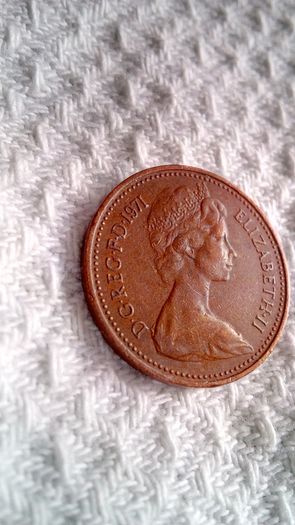 1971 U.K. New Penny plus 1971 Two New Pence.