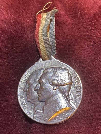 Ww1 militaria French Fundraising Medals.