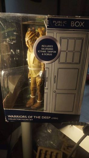 DR Who Warriors Of The Deep Set