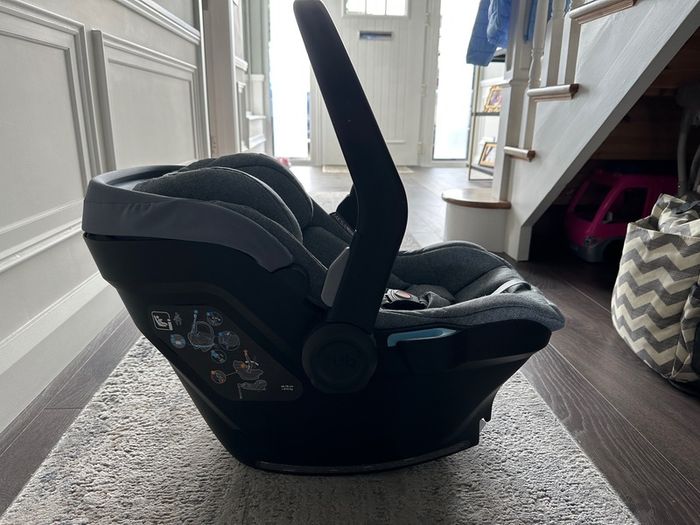 Uppababy Mesa iSize car seat