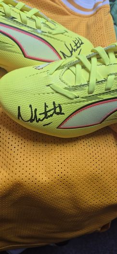 Norman whiteside signed boots