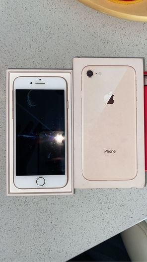 iPhone 8 64GB