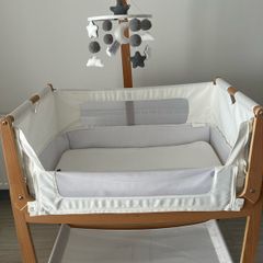 Snuzpod 4 with cot mobile and mattress protector