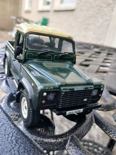 Britains Land Rover Defender