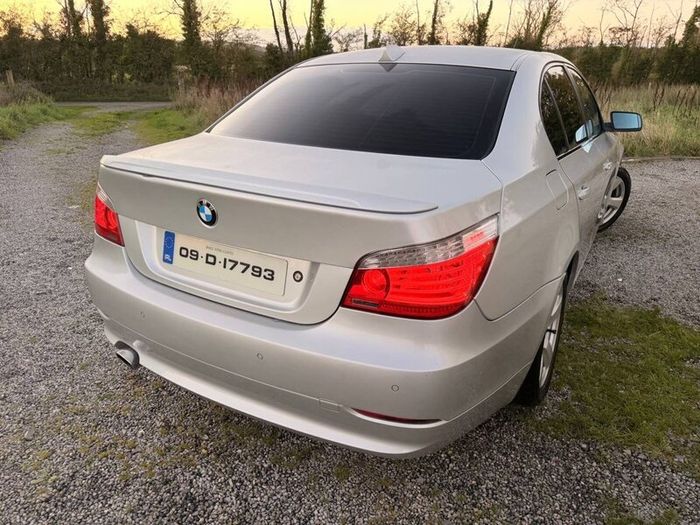 BMW 5-Series 2009