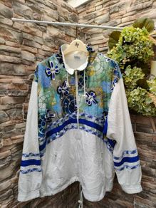 Vintage 80s 90s Etirel les style sportif track top Size 44 / large  A unique piece  Full zip top 2 zip pockets  Draw strings in the waist and neck Fully lined  Perfect for festivals