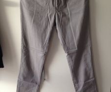 Grey skinny jeans