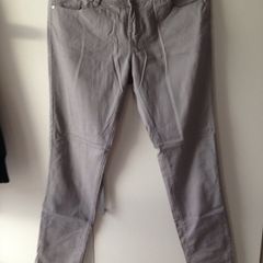 Grey skinny jeans