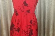 Red floral midi dress size UK8/10 EU36/38 Postage included