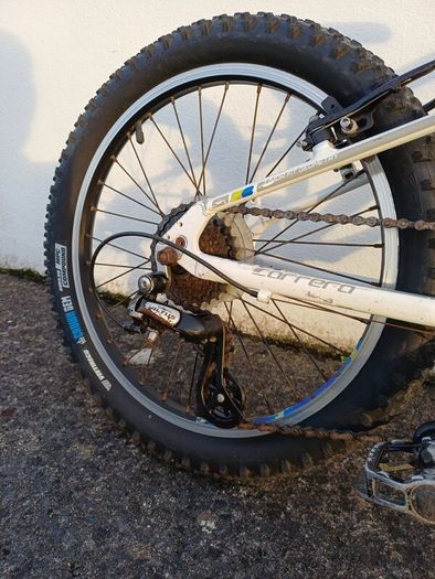 Carrera Luna 20 inch wheel MTB