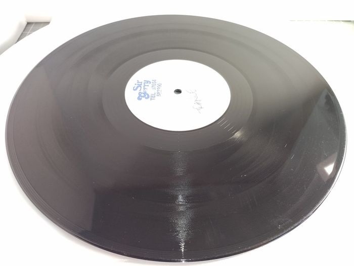 Sir Gerry - You're Not Alone - Late 90s Trance Belter! Huge Dublin Classic!! Not To Be Missed!