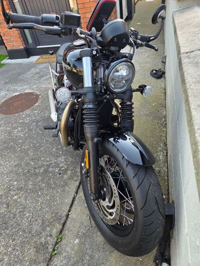 2021 Triumph bonneville bobber 1200cc