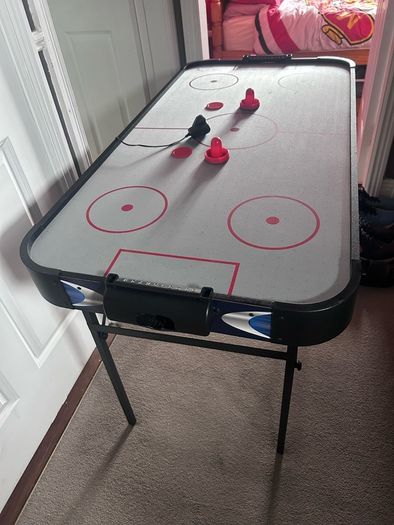 Air Hockey Table