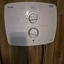 electric shower Image 2