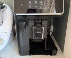 Philips 2200 Series Bean-to-Cup Espresso Machine