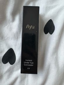 AYU instant under eye concealer