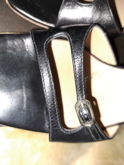 Vintage Gucci Black Leather Buckle Heel