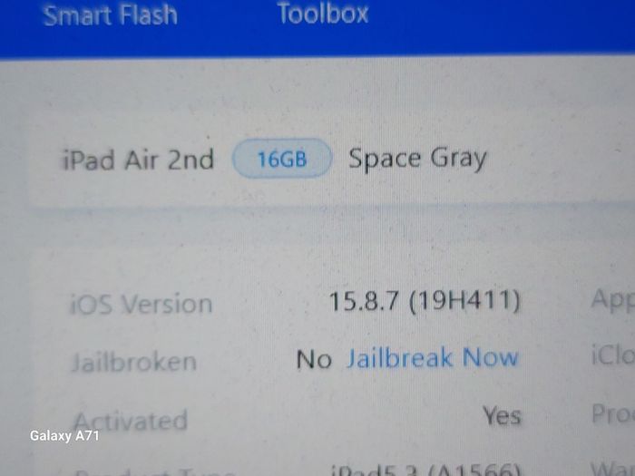 Apple Ipad Air 2nd Generation, 16GB, Space Gray, 94% Battery Life, No Activation Lock, but screen not displaying, and there is some damage to back top right corner, see pictures