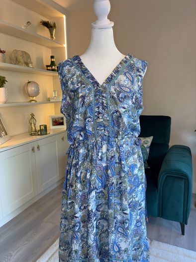 Ladies Cornflower Blue Paisley Printed Lace insert Midi Dress from Jessica Graaf