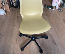 Swivel chair