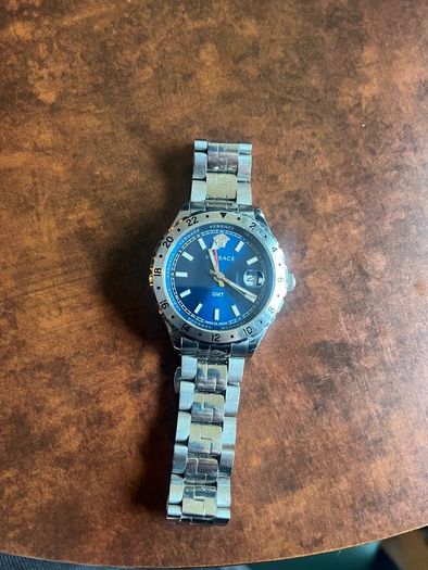 versace watch