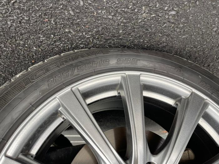 18" Alloy wheels (4) Mitsubishi Outlander Phev