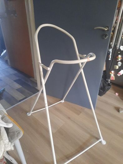 Schnuggle baby bath stand