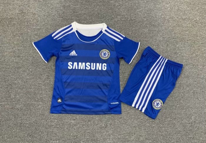 Retro football kits