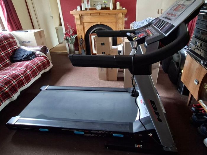 Quality Treadmill - BH F9R Dual