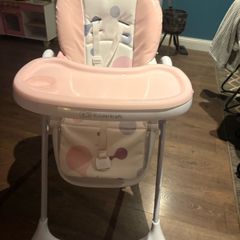 Kinderkraft highchair pink