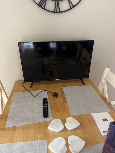 TV 32inch